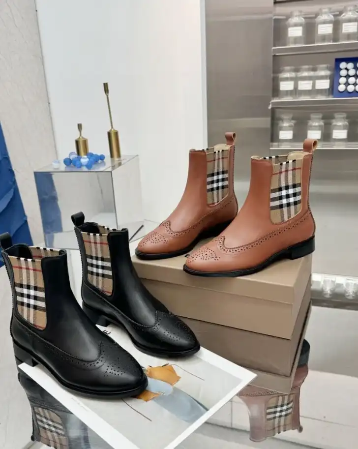 hype Burberry Boots