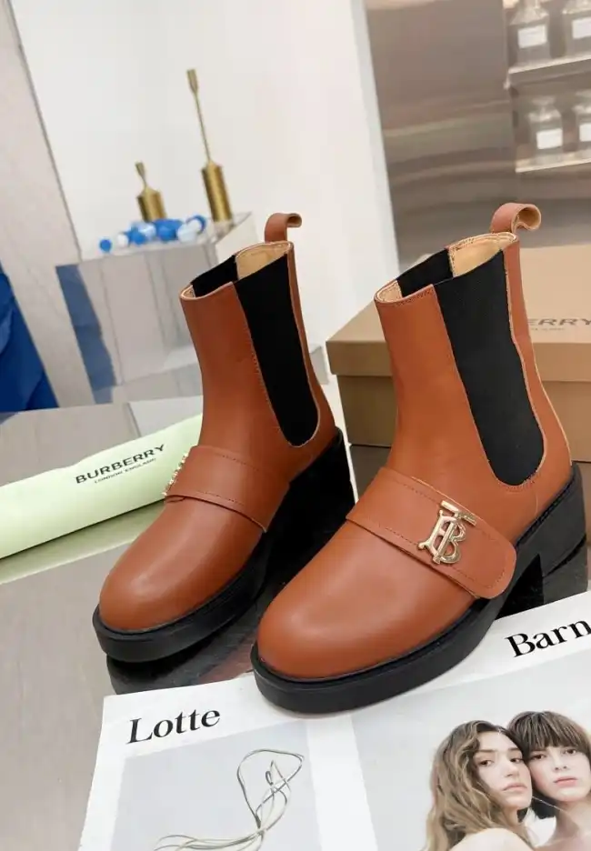 hype Burberry Boots