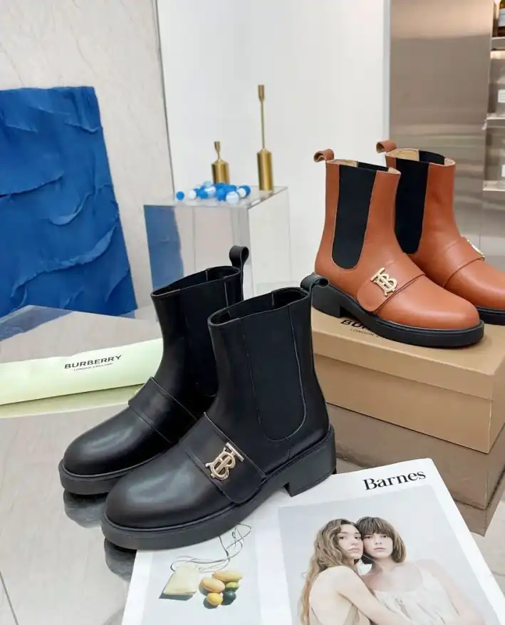 hype Burberry Boots