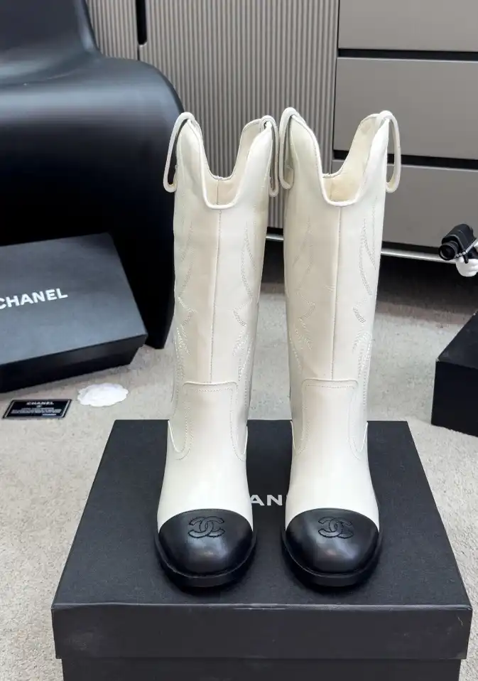 hype Chanel Boots