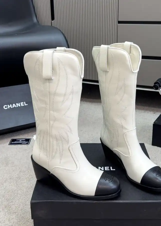 hype Chanel Boots