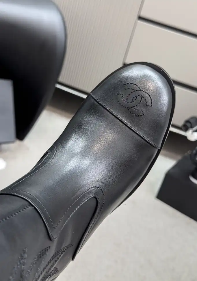 hype Chanel Boots