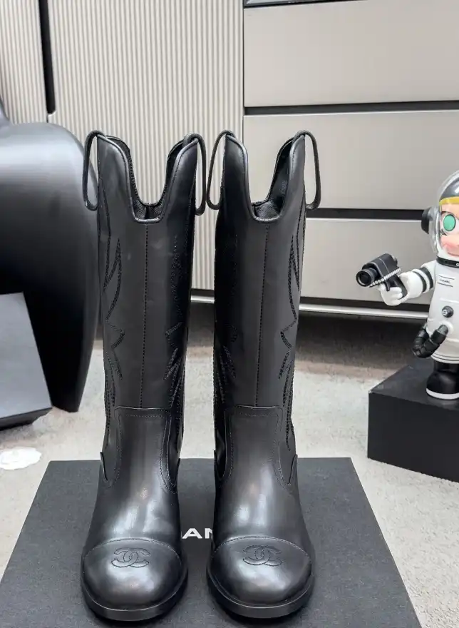 hype Chanel Boots