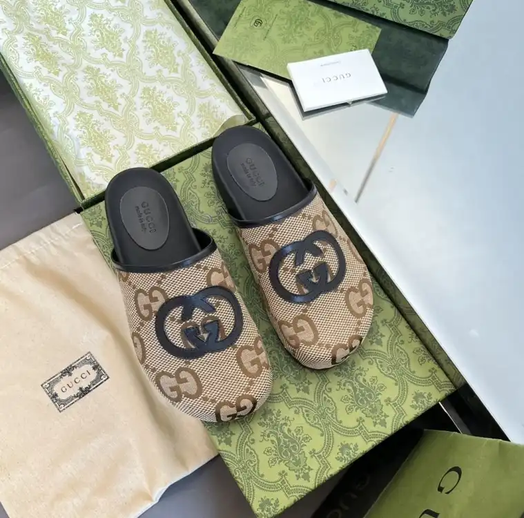 hype Gucci Slippers