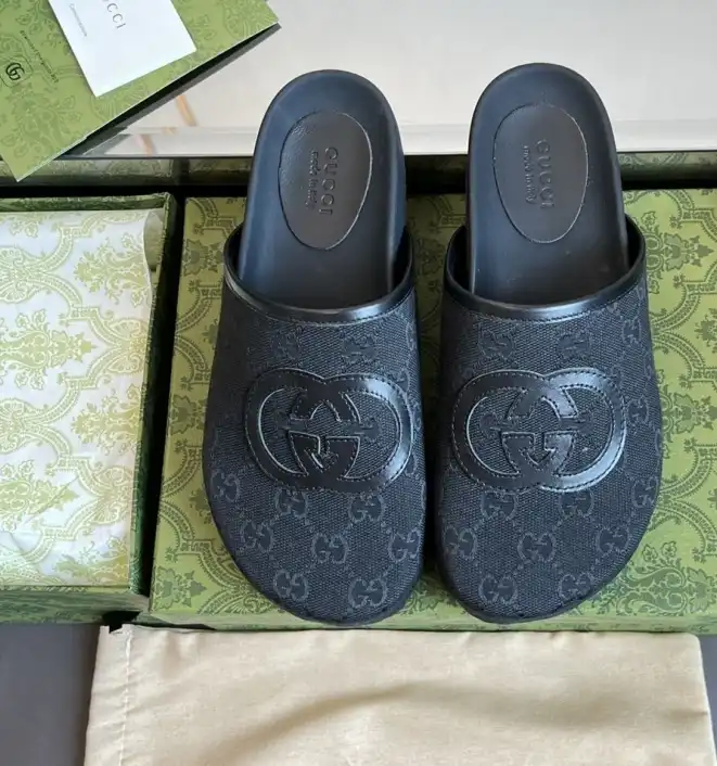 hype Gucci Slippers