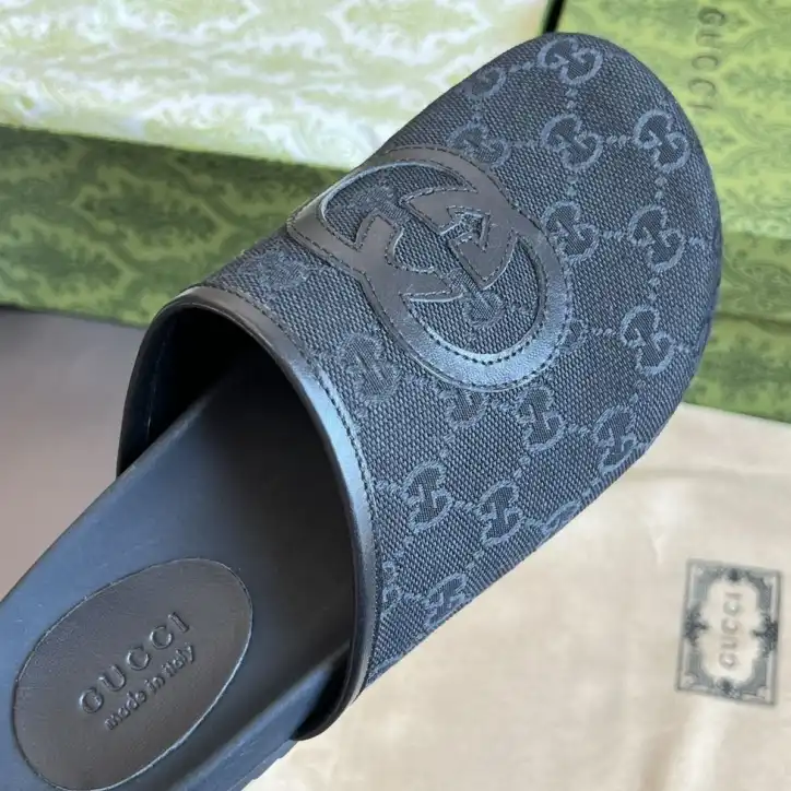 hype Gucci Slippers