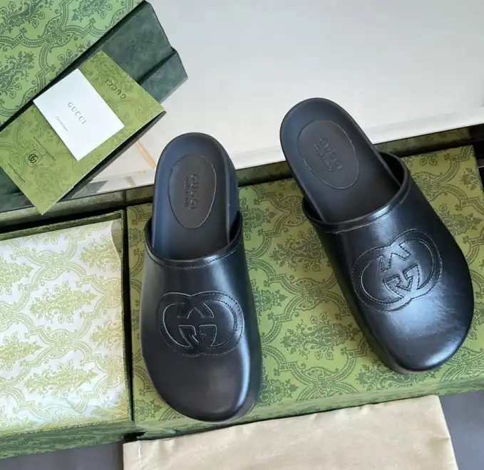 hype Gucci Slippers