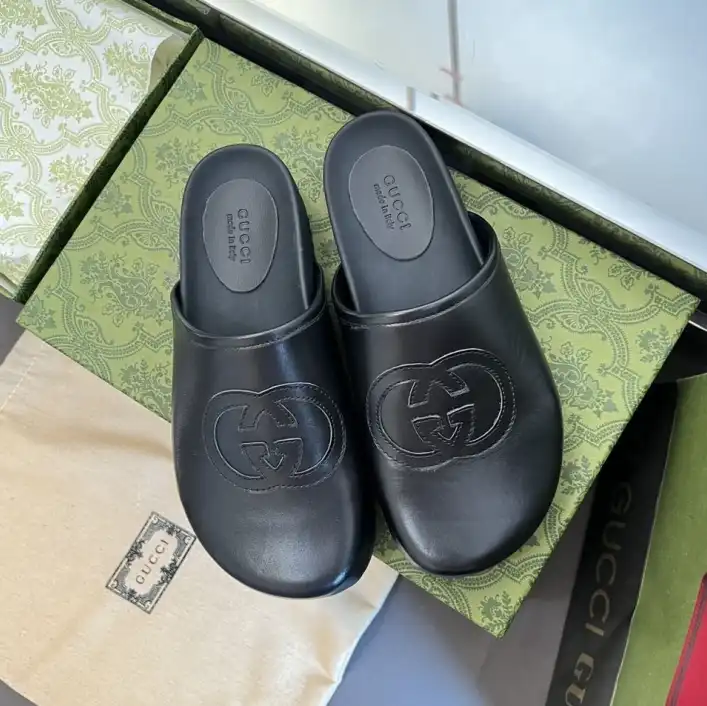 hype Gucci Slippers