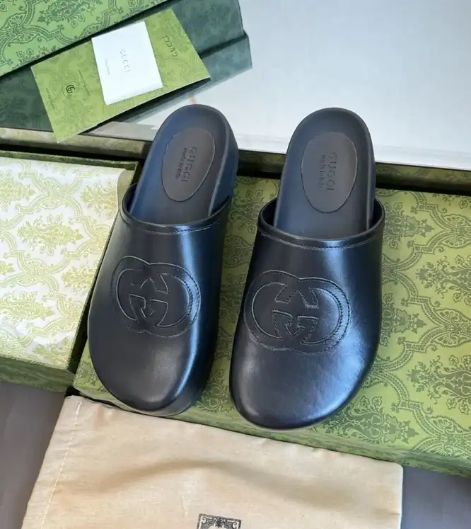 hype Gucci Slippers