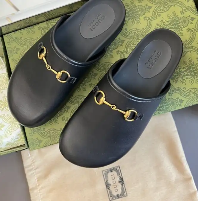 hype Gucci Slippers