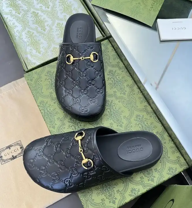 hype Gucci Slippers