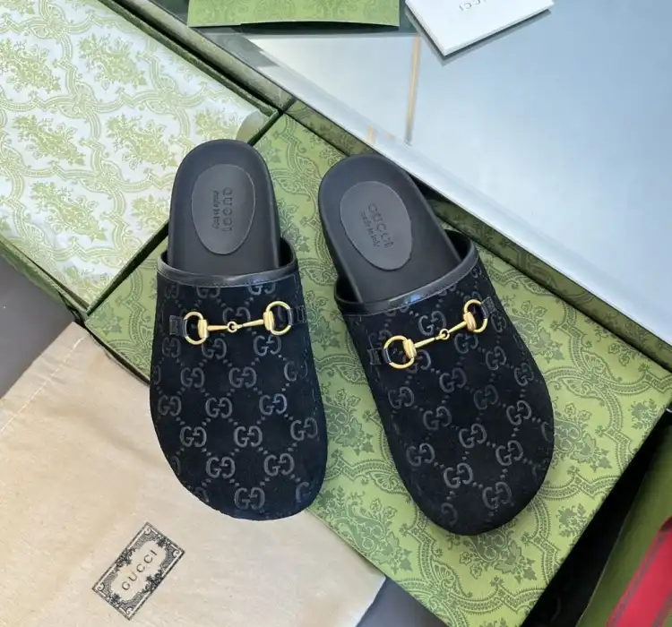 hype Gucci Slippers