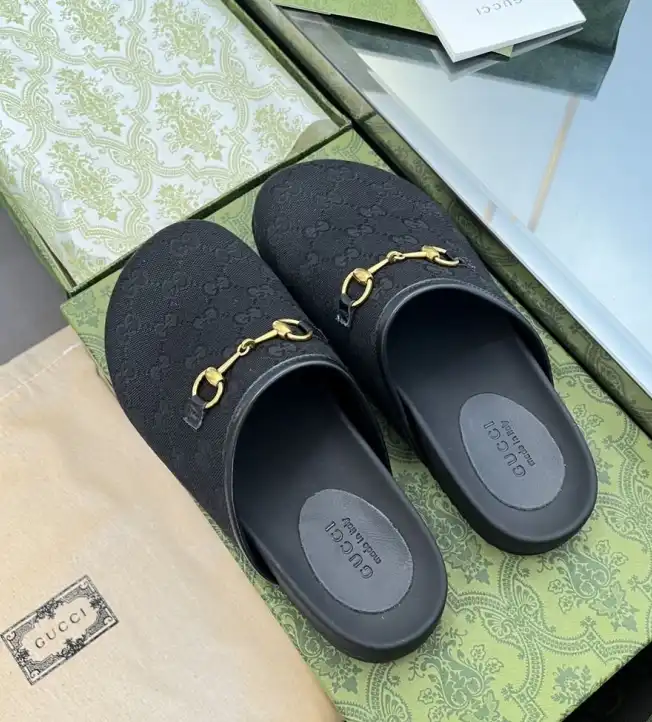 hype Gucci Slippers