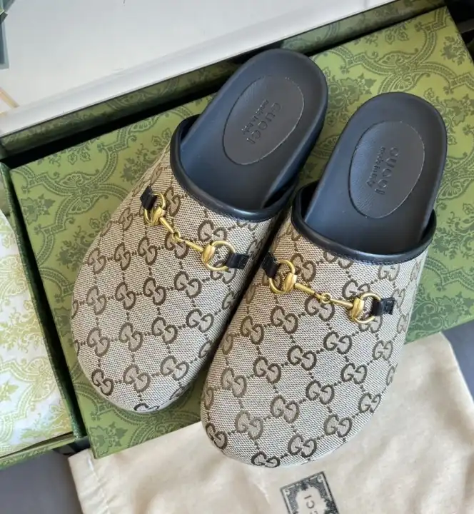 hype Gucci Slippers