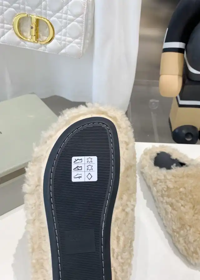 hype Other Slippers