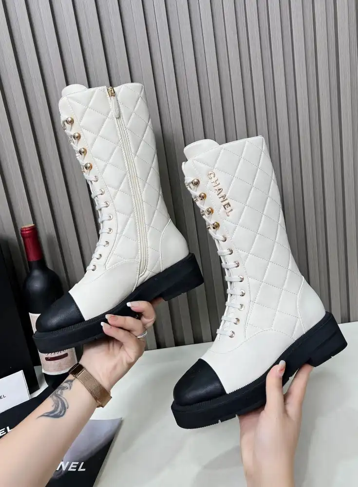 hype Chanel Boots