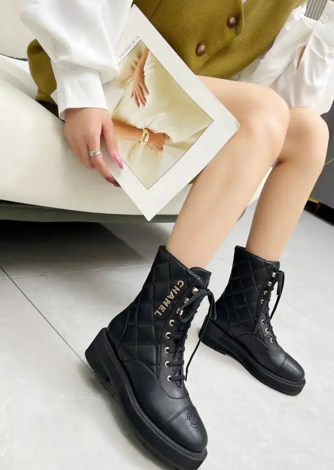 hype Chanel Boots