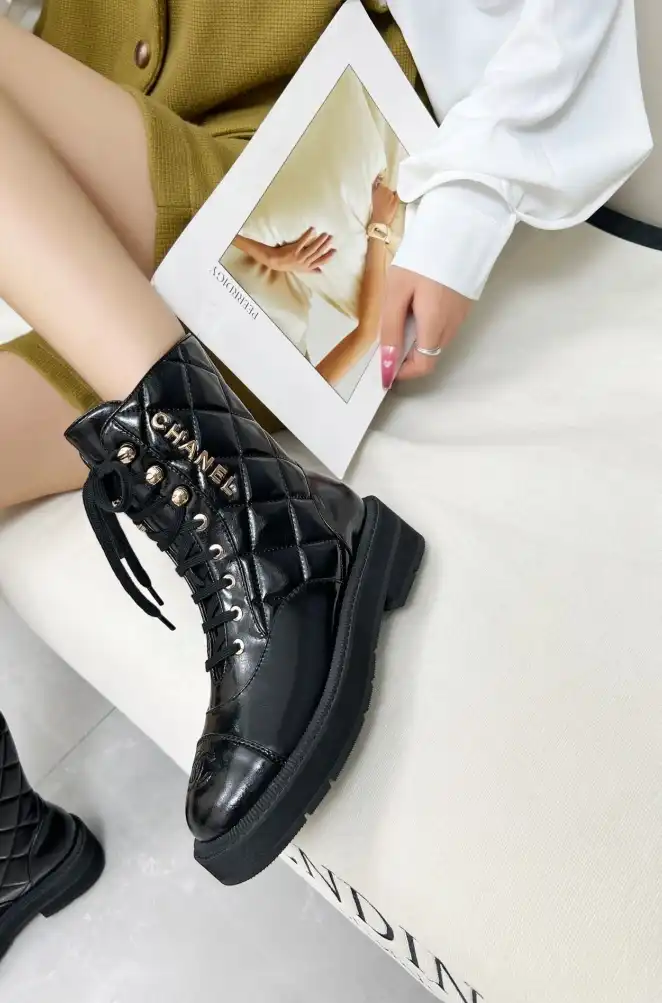 hype Chanel Boots