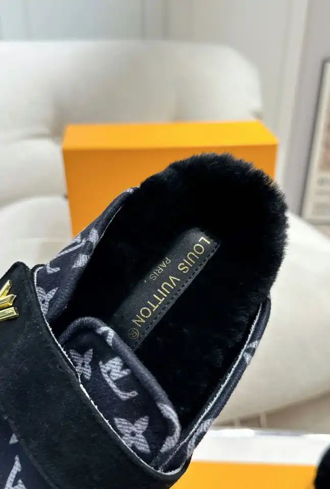 hype LV Slippers