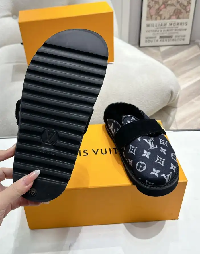 hype LV Slippers