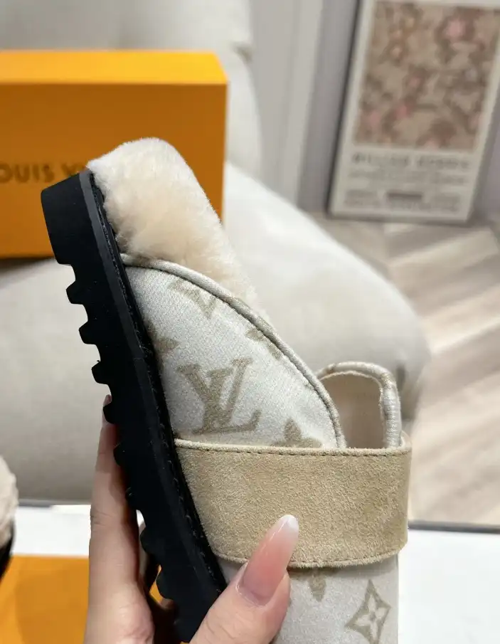 hype LV Slippers