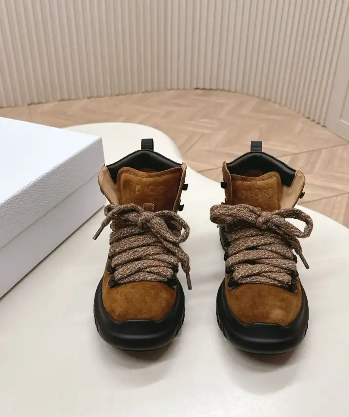 hype Christian Dior Boots