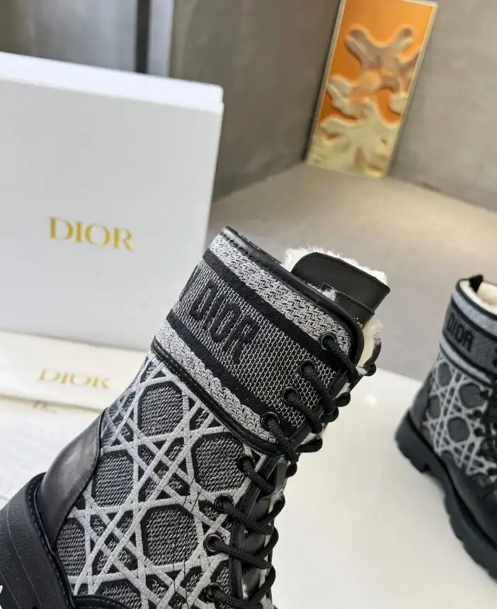 hype Christian Dior Boots