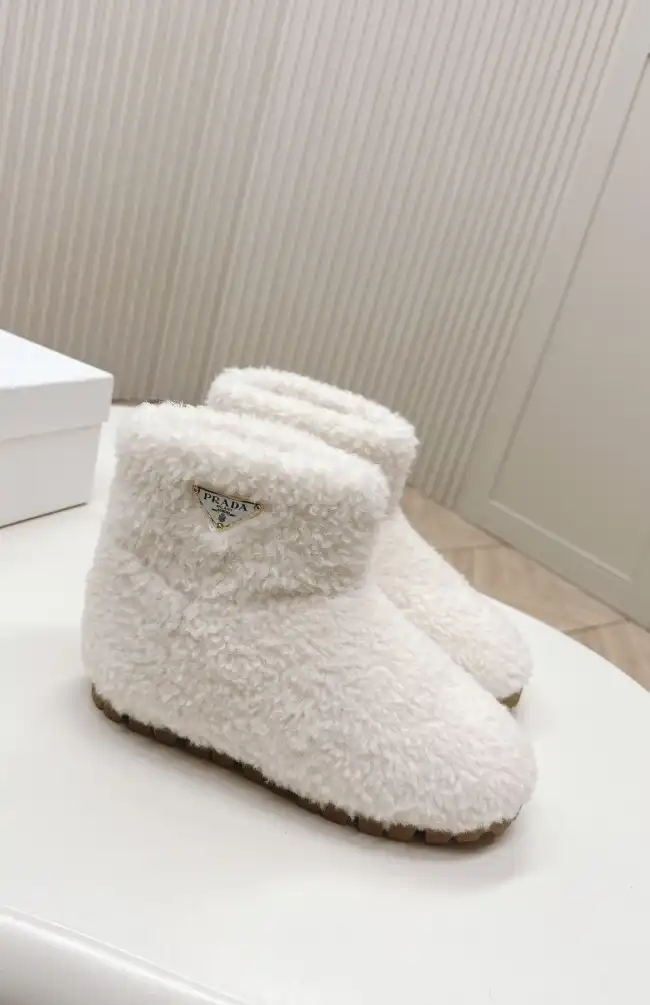 hype Prada Boots