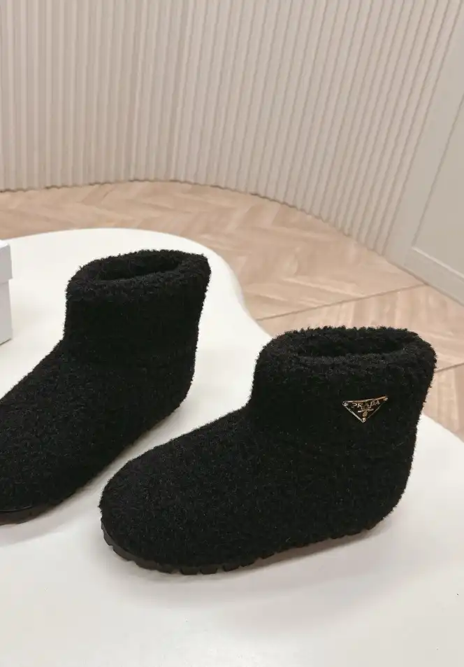 hype Prada Boots