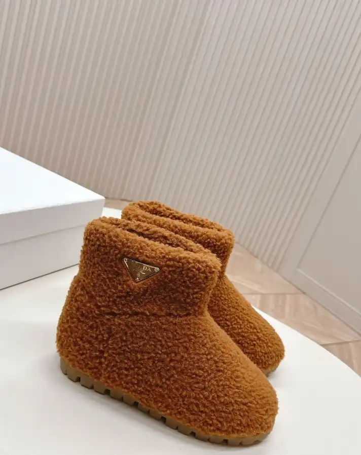 hype Prada Boots