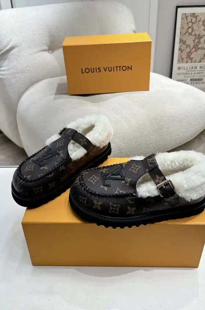 hype LV Slippers