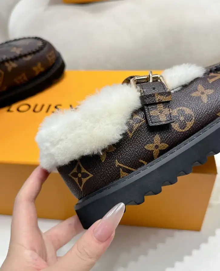 hype LV Slippers