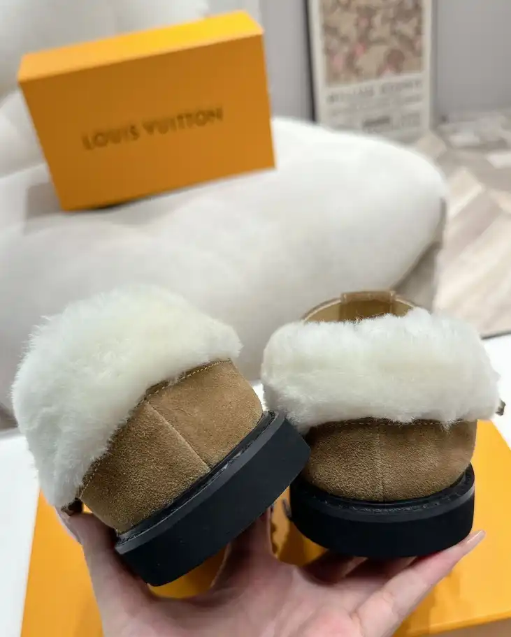 hype LV Slippers