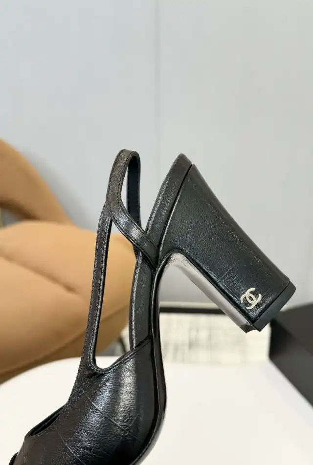 hype Chanel High Heels