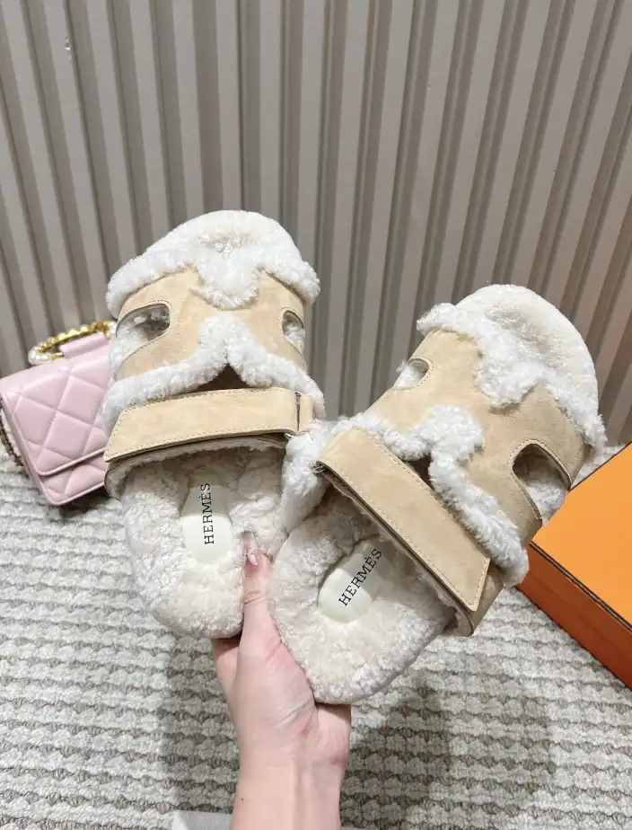 hype Hermes Slippers