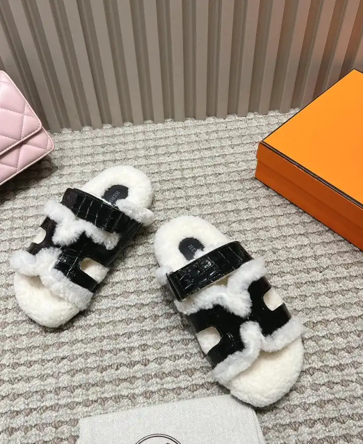 hype Hermes Slippers