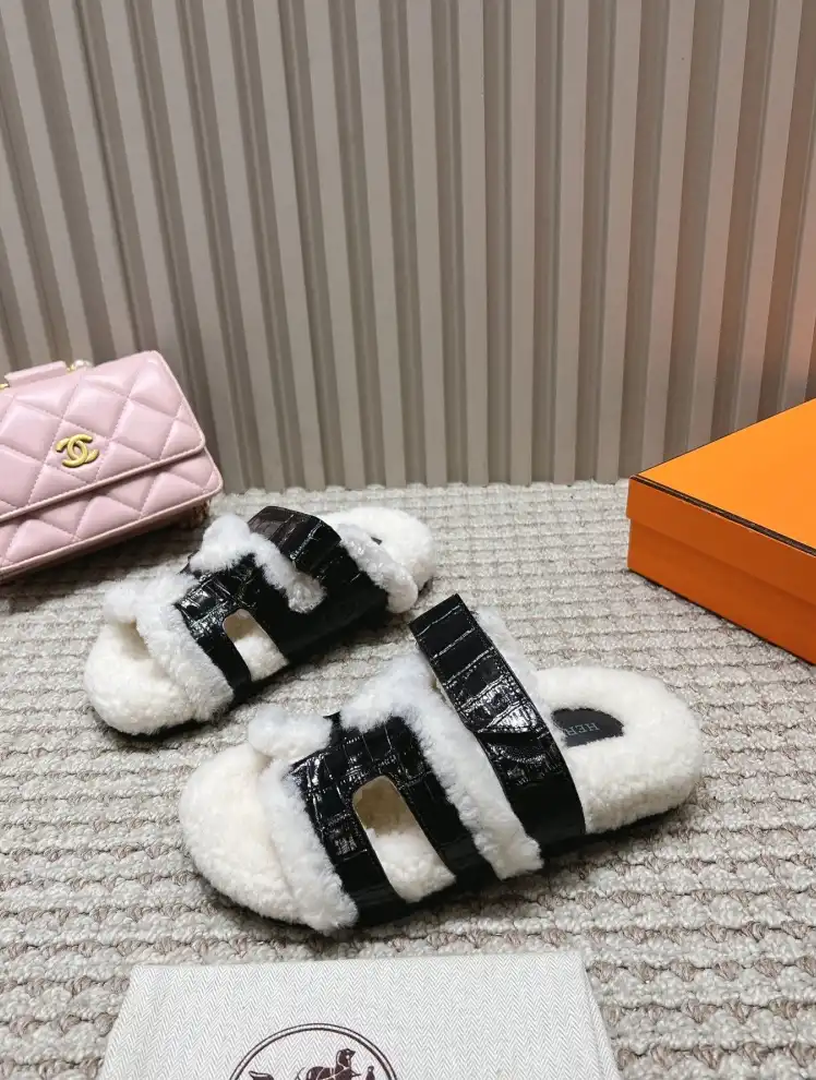 hype Hermes Slippers