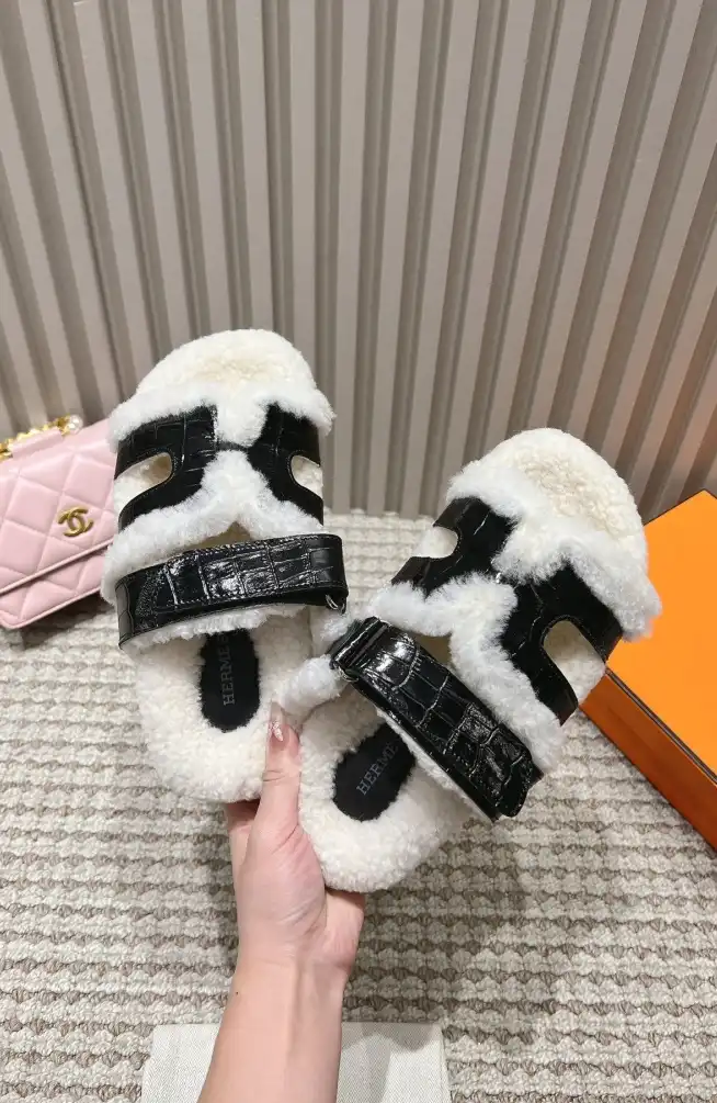 hype Hermes Slippers