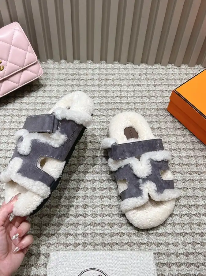 hype Hermes Slippers