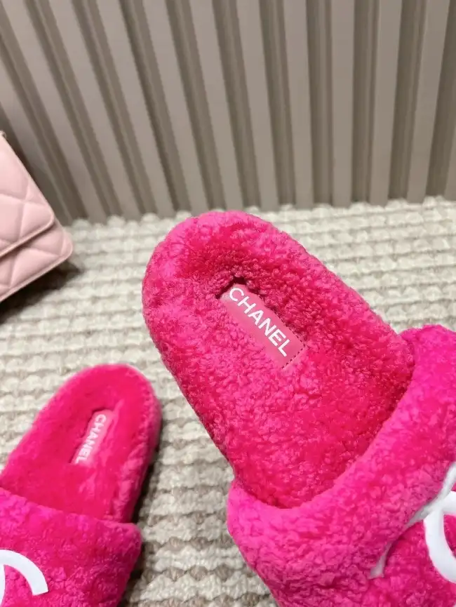 hype Chanel Slippers