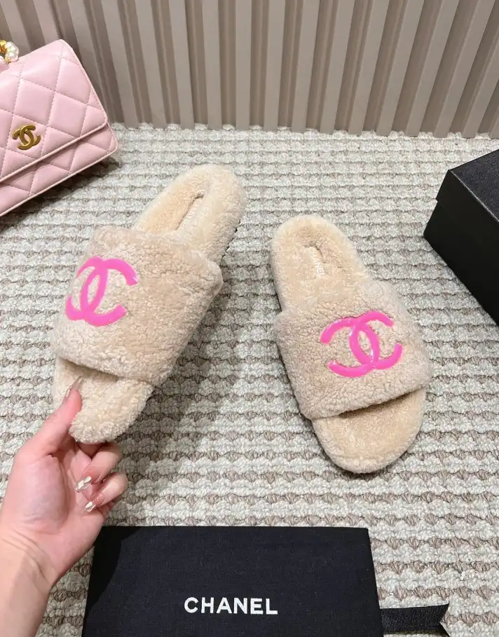 hype Chanel Slippers