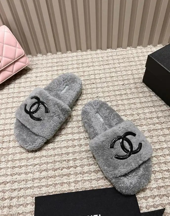 hype Chanel Slippers