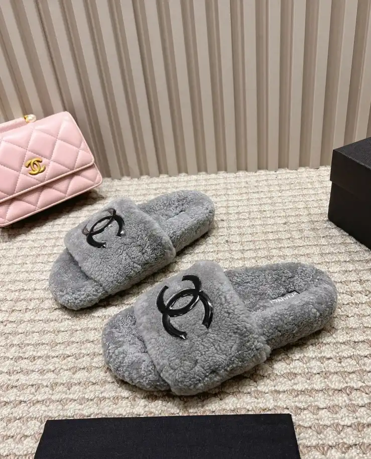 hype Chanel Slippers