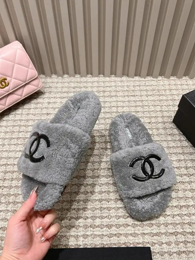 hype Chanel Slippers