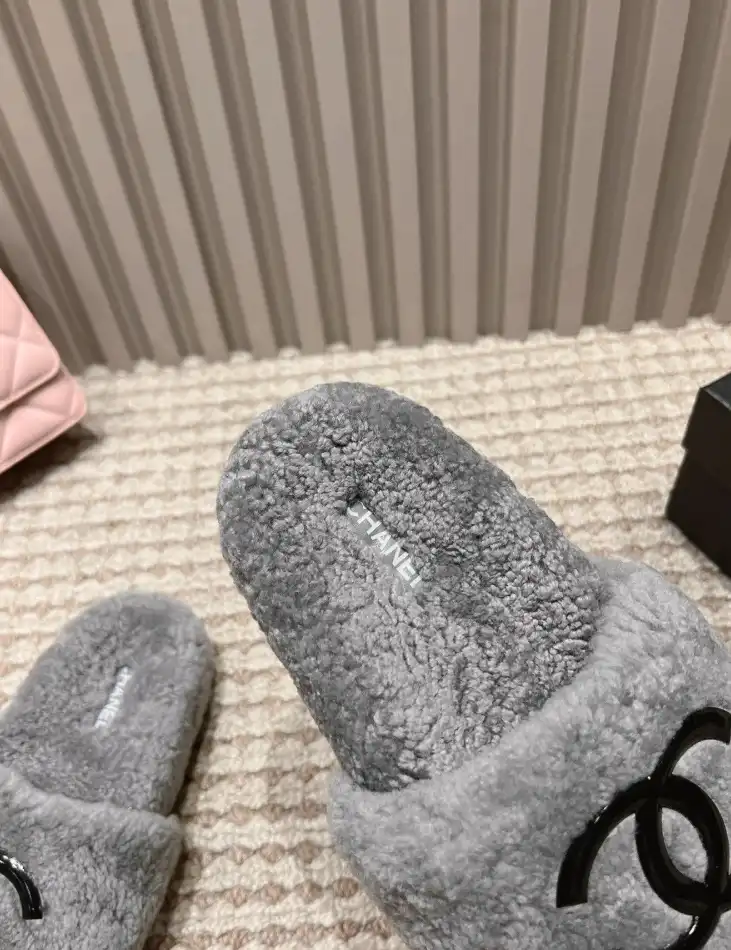 hype Chanel Slippers