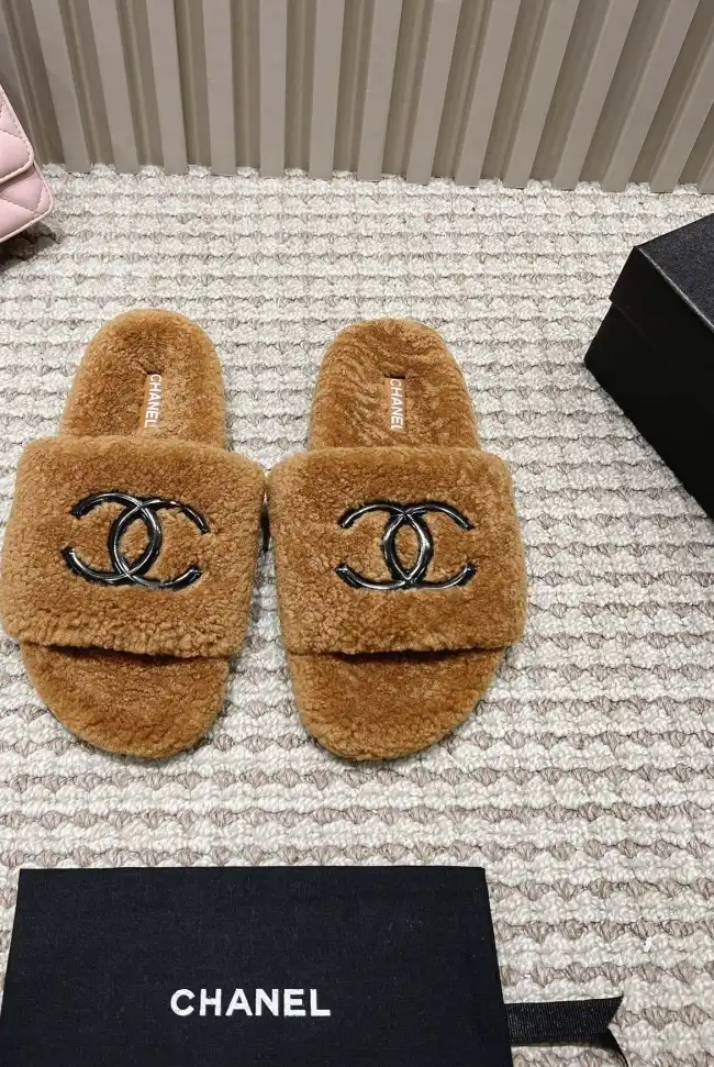 hype Chanel Slippers