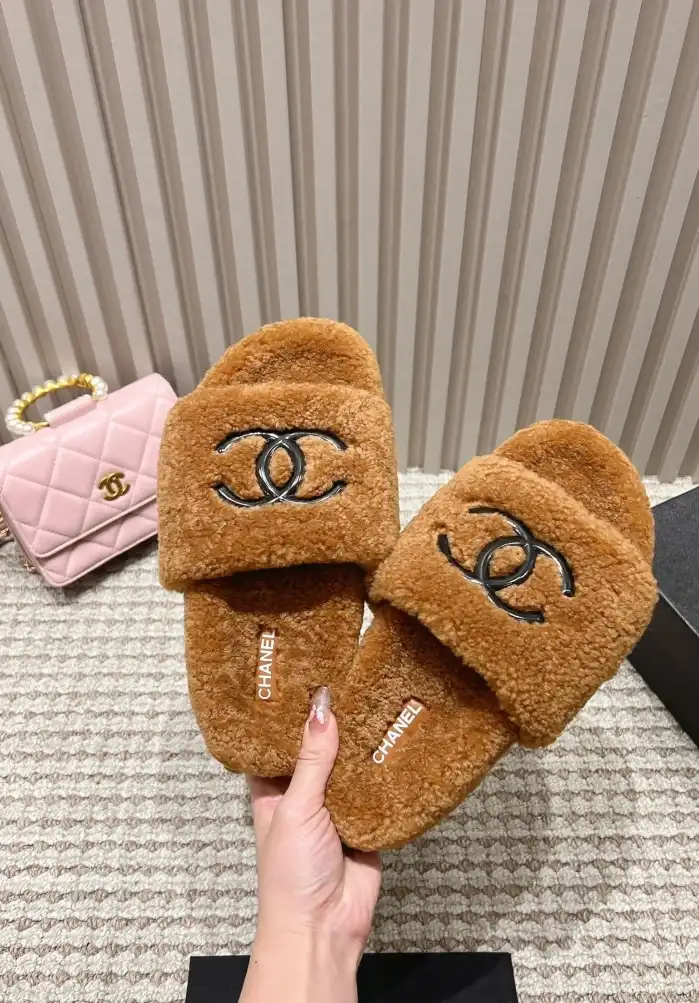 hype Chanel Slippers