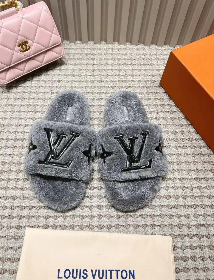 hype LV Slippers