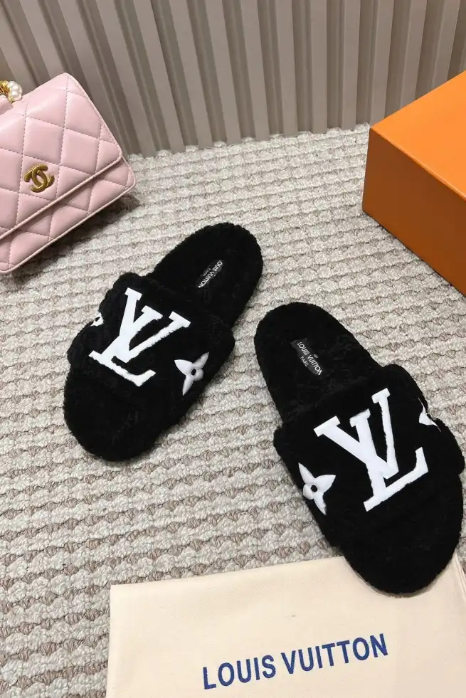 hype LV Slippers