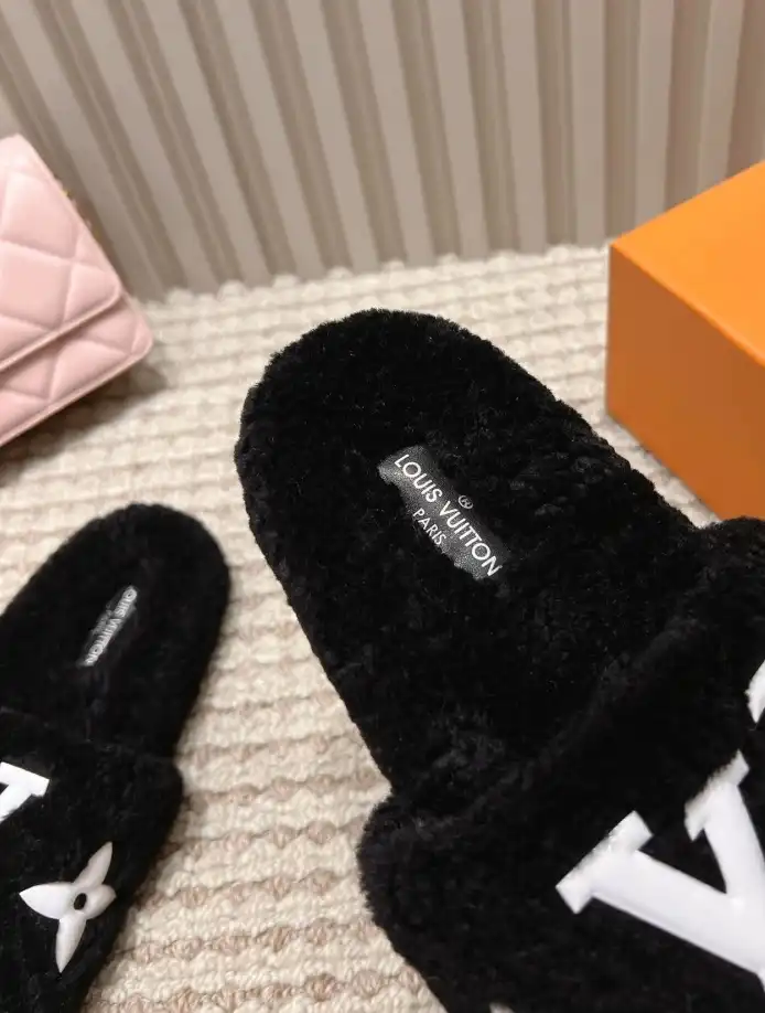 hype LV Slippers